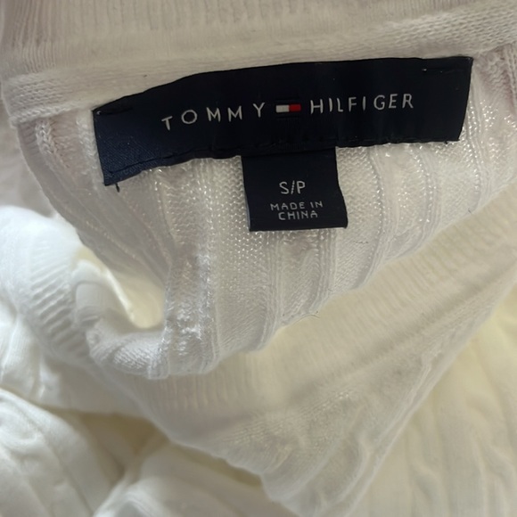 Tommy hilfiger v-neck cable knit white sweater - Picture 6 of 6